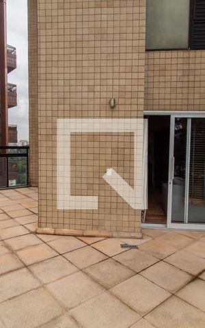 Apartamento à venda com 271m², 4 quartos e 5 vagas Apartamento à venda com 271m², 4 quartos e 5 vagasVaranda da Sala