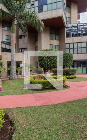 Apartamento à venda com 271m², 4 quartos e 5 vagas Apartamento à venda com 271m², 4 quartos e 5 vagasÁrea comum