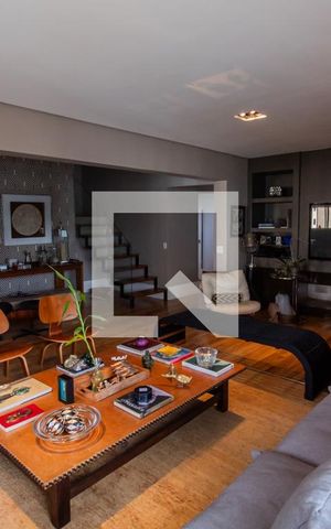 Apartamento à venda com 271m², 4 quartos e 5 vagas Apartamento à venda com 271m², 4 quartos e 5 vagasSala