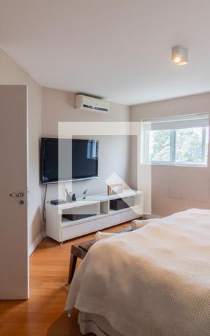 Apartamento à venda com 271m², 4 quartos e 5 vagas Apartamento à venda com 271m², 4 quartos e 5 vagasQuarto 4 - Suíte Master