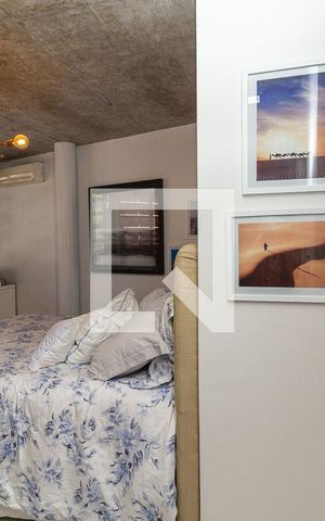 Casa à venda com 370m², 4 quartos e 4 vagas Casa à venda com 370m², 4 quartos e 4 vagasQuarto 5 - closet