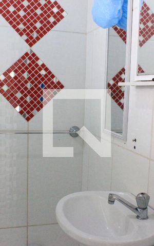Casa à venda com 158m², 2 quartos e 2 vagasBanheiro do piso superior