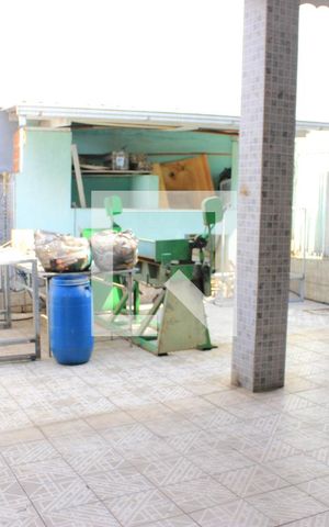 Casa à venda com 158m², 2 quartos e 2 vagasGaragem