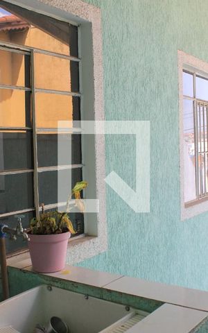 Casa à venda com 158m², 2 quartos e 2 vagasQuintal/Escada piso superior