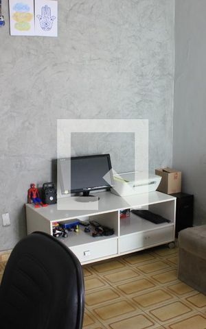 Casa à venda com 158m², 2 quartos e 2 vagasSala