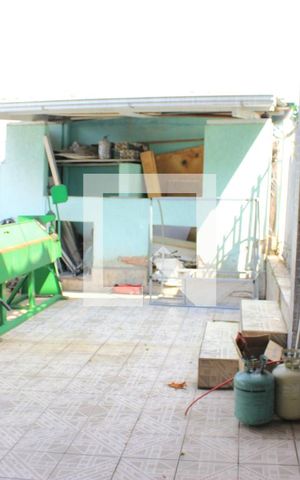 Casa à venda com 158m², 2 quartos e 2 vagasGaragem