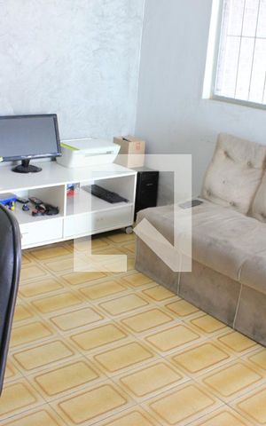 Casa à venda com 158m², 2 quartos e 2 vagasSala