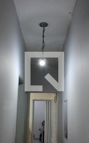 Casa à venda com 158m², 2 quartos e 2 vagasCorredor sala/cozinha