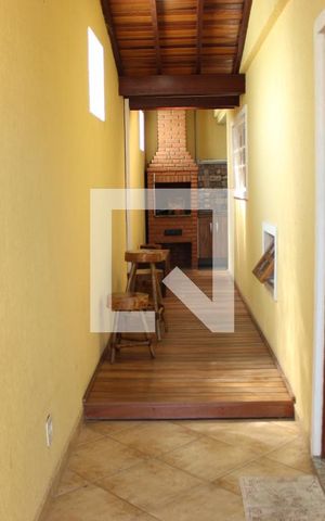 Casa à venda com 150m², 3 quartos e 5 vagasVaranda gourmet