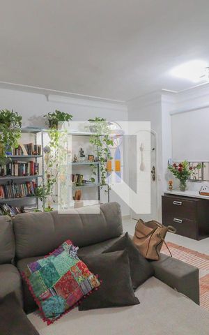 Casa à venda com 199m², 4 quartos e 4 vagas Casa à venda com 199m², 4 quartos e 4 vagasSala