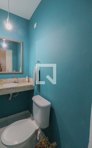 Casa à venda com 199m², 4 quartos e 4 vagas Casa à venda com 199m², 4 quartos e 4 vagasLavabo