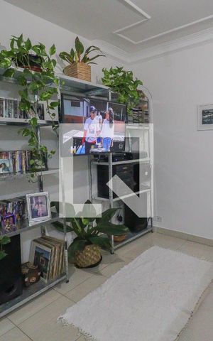 Casa à venda com 199m², 4 quartos e 4 vagas Casa à venda com 199m², 4 quartos e 4 vagasSala