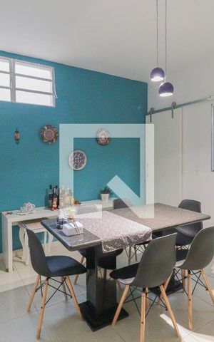 Casa à venda com 199m², 4 quartos e 4 vagas Casa à venda com 199m², 4 quartos e 4 vagasSala de Jantar