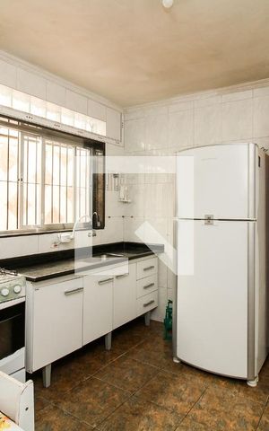 Casa à venda com 128m², 3 quartos e 2 vagas Casa à venda com 128m², 3 quartos e 2 vagasCozinha