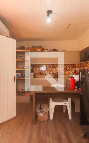 Casa à venda com 390m², 5 quartos e 3 vagas Casa à venda com 390m², 5 quartos e 3 vagasEdícula
