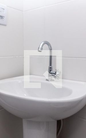 Apartamento para alugar com 42m², 2 quartos e sem vagaBanheiro