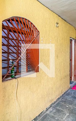 Casa para alugar com 70m², 4 quartos e 2 vagas Casa para alugar com 70m², 4 quartos e 2 vagasEntrada