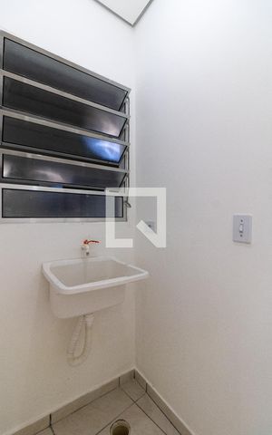 Apartamento para alugar com 38m², 2 quartos e 1 vaga Apartamento para alugar com 38m², 2 quartos e 1 vagaÁrea de Serviço
