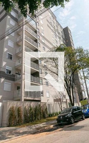 Apartamento à venda com 33m², 2 quartos e sem vaga Apartamento à venda com 33m², 2 quartos e sem vagaFachada