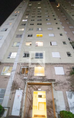 Apartamento à venda com 48m², 2 quartos e 1 vaga Apartamento à venda com 48m², 2 quartos e 1 vagaFachada do bloco