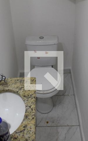 Casa à venda com 60m², 2 quartos e 2 vagasBanheiro do Quarto 2