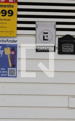 Casa à venda com 60m², 2 quartos e 2 vagasPlaquinha