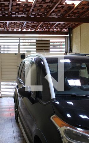 Casa à venda com 60m², 2 quartos e 2 vagasGaragem