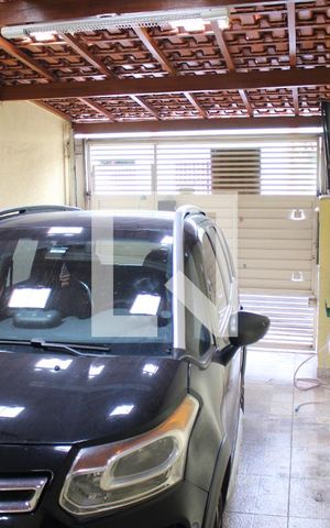 Casa à venda com 60m², 2 quartos e 2 vagasGaragem