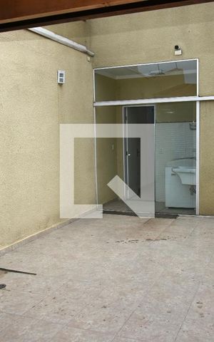 Casa para alugar com 149m², 3 quartos e 1 vagaQuintal