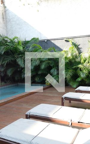 Apartamento à venda com 34m², 1 quarto e 1 vagaÁrea comum - Piscina
