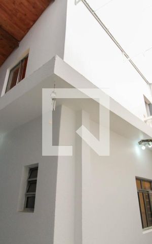 Casa à venda com 135m², 4 quartos e 1 vaga Casa à venda com 135m², 4 quartos e 1 vagaÁrea Externa