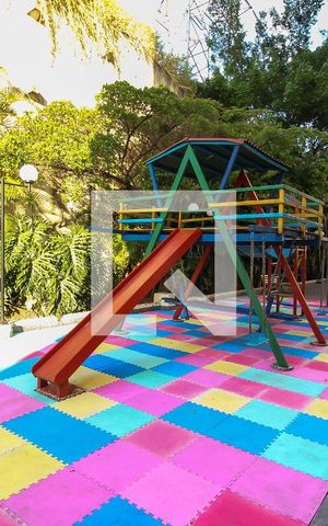 Apartamento para alugar com 54m², 2 quartos e 2 vagas Apartamento para alugar com 54m², 2 quartos e 2 vagasPlayground