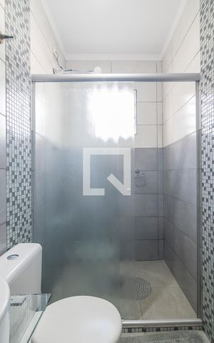 Casa à venda com 170m², 3 quartos e 5 vagas Casa à venda com 170m², 3 quartos e 5 vagasBanheiro do Quarto 1