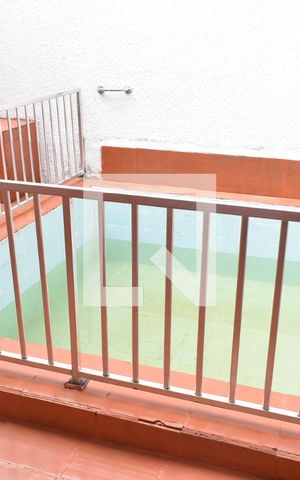 Casa de condomínio para alugar com 120m², 2 quartos e 4 vagasPiscina