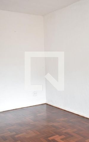 Casa de condomínio para alugar com 120m², 2 quartos e 4 vagasSala