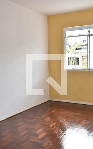 Casa de condomínio para alugar com 120m², 2 quartos e 4 vagasSala