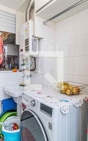 Apartamento à venda com 176m², 4 quartos e 2 vagas Apartamento à venda com 176m², 4 quartos e 2 vagasLavanderia