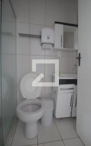 Casa à venda com 378m², 6 quartos e 4 vagasBanheiro 2
