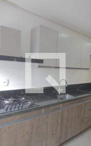 Casa à venda com 378m², 6 quartos e 4 vagasCozinha