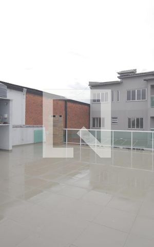Casa à venda com 378m², 6 quartos e 4 vagasÁrea externa