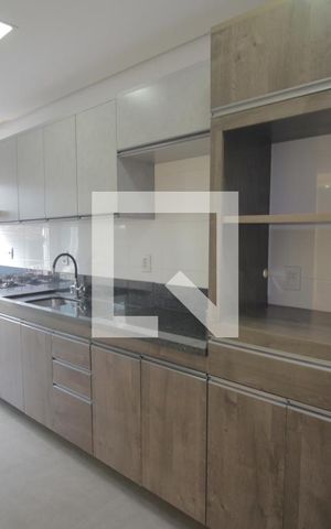 Casa à venda com 378m², 6 quartos e 4 vagasCozinha