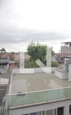 Casa à venda com 378m², 6 quartos e 4 vagasVista