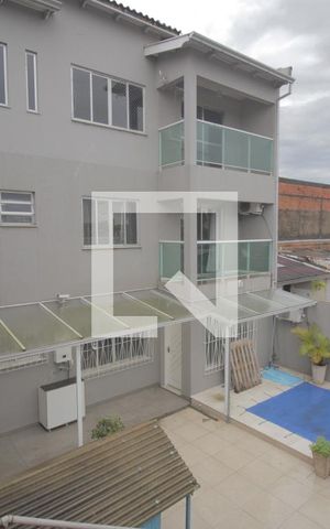 Casa à venda com 378m², 6 quartos e 4 vagasÁrea comum - Piscina