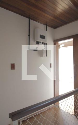 Casa à venda com 378m², 6 quartos e 4 vagasCorredor