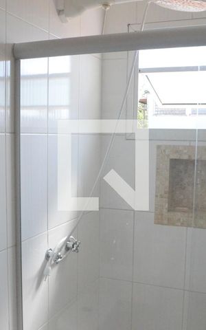 Casa à venda com 200m², 3 quartos e 6 vagasBanheiro da Suíte 2