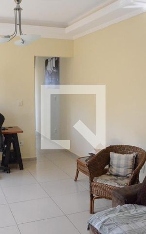 Casa à venda com 200m², 3 quartos e 6 vagasSala