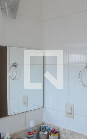 Casa à venda com 200m², 3 quartos e 6 vagasBanheiro da Suíte 1
