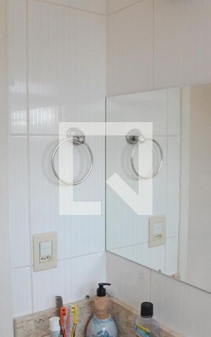 Casa à venda com 200m², 3 quartos e 6 vagasBanheiro da Suíte 2