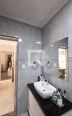 Casa à venda com 190m², 2 quartos e sem vaga Casa à venda com 190m², 2 quartos e sem vagaBanheiro Social