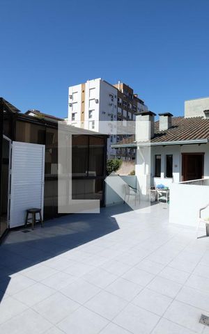 Apartamento à venda com 240m², 3 quartos e 3 vagasCobertura Area Externa